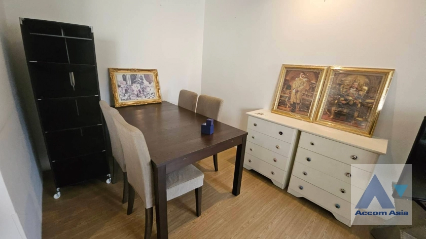 unit 2 Bedrooms  Apartment For Rent in Sukhumvit, Bangkok  near BTS Asok - MRT Sukhumvit (AA42452)