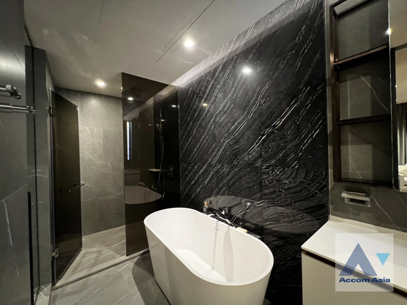 11  2 br Condominium For Rent in Sukhumvit ,Bangkok BTS Ekkamai at The Reserve Sukhumvit 61 AA42471