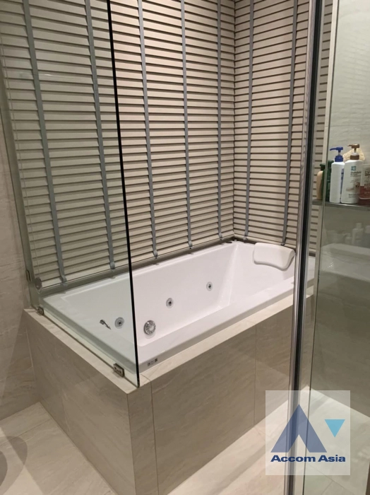 9  1 br Condominium For Rent in Silom ,Bangkok BTS Chong Nonsi at Ashton Silom AA42477