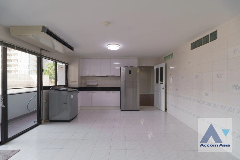 6  3 br Apartment For Rent in Sukhumvit ,Bangkok BTS Phrom Phong at Luxury fully serviced AA42479