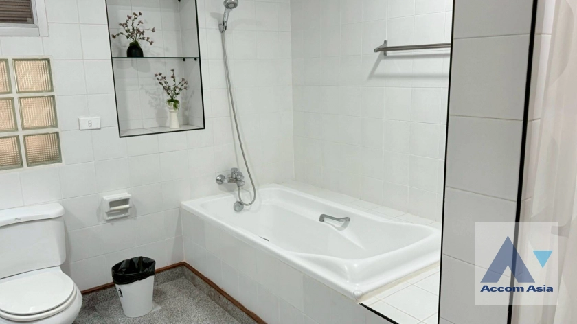 15  2 br Apartment For Rent in Sukhumvit ,Bangkok BTS Phrom Phong at Thai Colonial Style AA42481