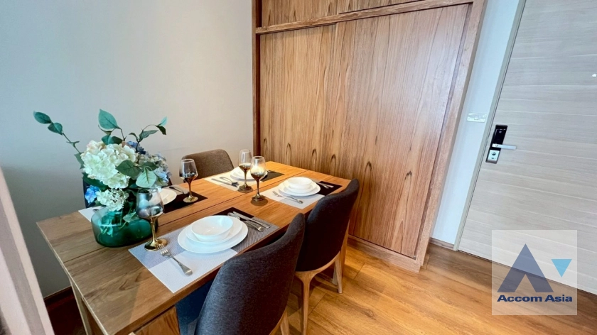 unit 1 Bedroom  Condominium For Rent in Sukhumvit, Bangkok  near BTS Phrom Phong (AA42483)