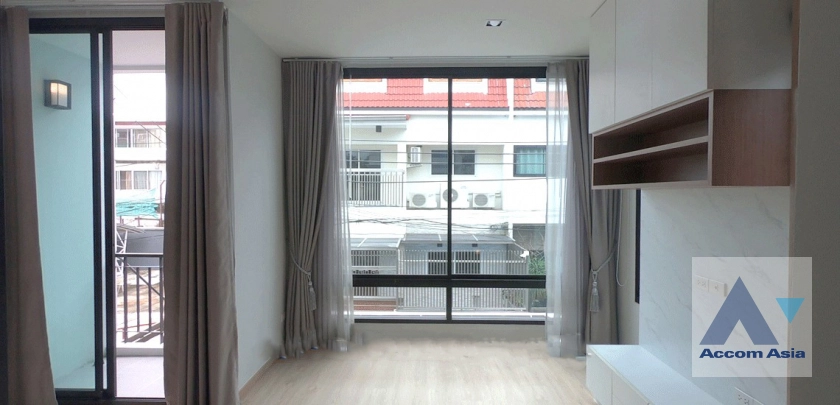 10  3 br House for rent and sale in Sukhumvit ,Bangkok BTS Ekkamai AA42494
