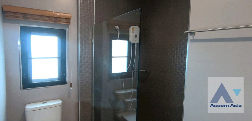 15  3 br House for rent and sale in Sukhumvit ,Bangkok BTS Ekkamai AA42494