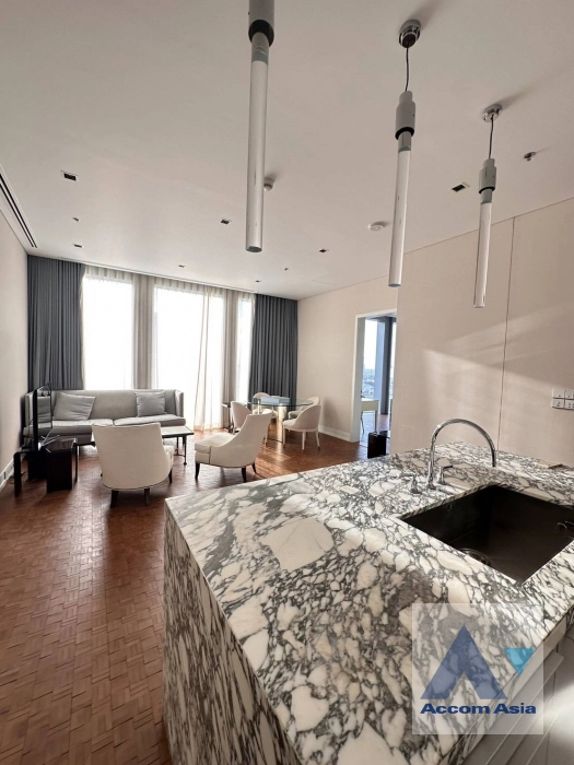 unit 2 Bedrooms  Condominium For Rent in Silom, Bangkok  near BTS Chong Nonsi (AA42498)