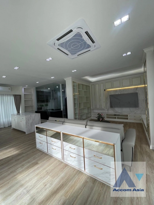  1  4 br House for rent and sale in Samutprakan ,Samutprakan  at Laddarom Bangna KM.7 AA42500