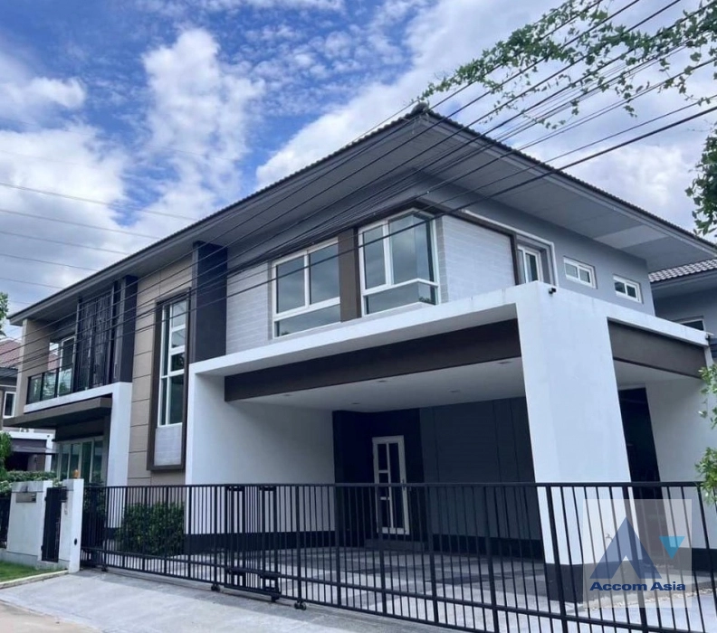  2  4 br House for rent and sale in Samutprakan ,Samutprakan  at Laddarom Bangna KM.7 AA42500