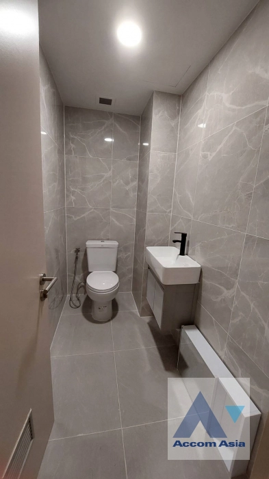 13  4 br Apartment For Rent in Sathorn ,Bangkok BTS Sala Daeng - MRT Lumphini at Children Dreaming Place - Garden AA42502