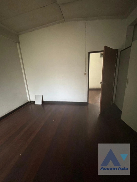 7  3 br House For Rent in Sukhumvit ,Bangkok BTS Ekkamai AA42507