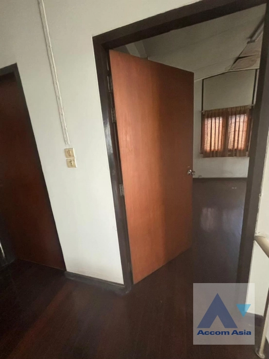 10  3 br House For Rent in Sukhumvit ,Bangkok BTS Ekkamai AA42507