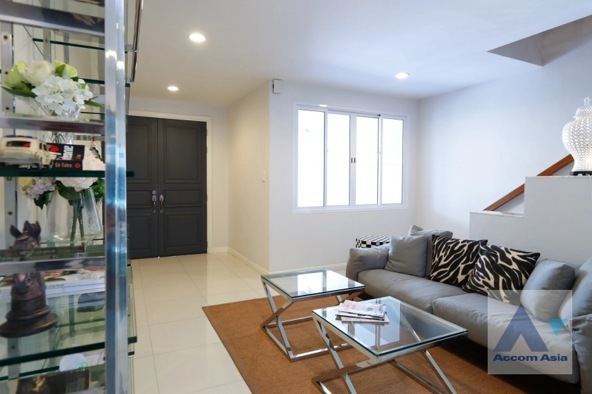  1  3 br Townhouse for rent and sale in Sukhumvit ,Bangkok BTS Asok - MRT Sukhumvit at In Home Luxury Residence AA42514