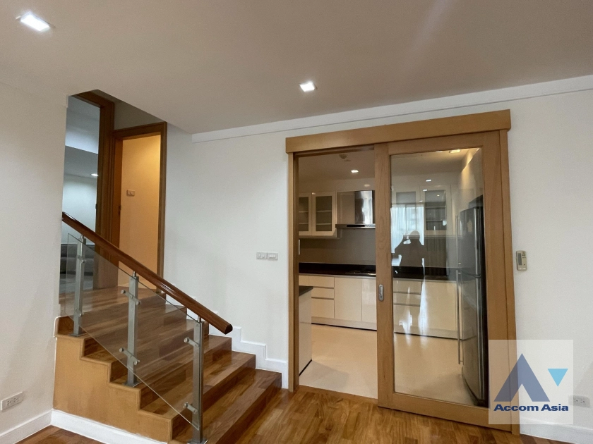 8  3 br Apartment For Rent in Sukhumvit ,Bangkok BTS Phrom Phong at Apartment with Top Facilities, Close to Emshere AA42525