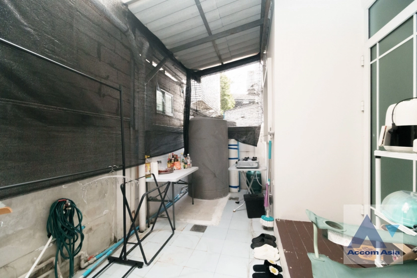 8  4 br Townhouse For Sale in Sukhumvit ,Bangkok BTS Bang Chak at Leon Sukhumvit 62 AA42527