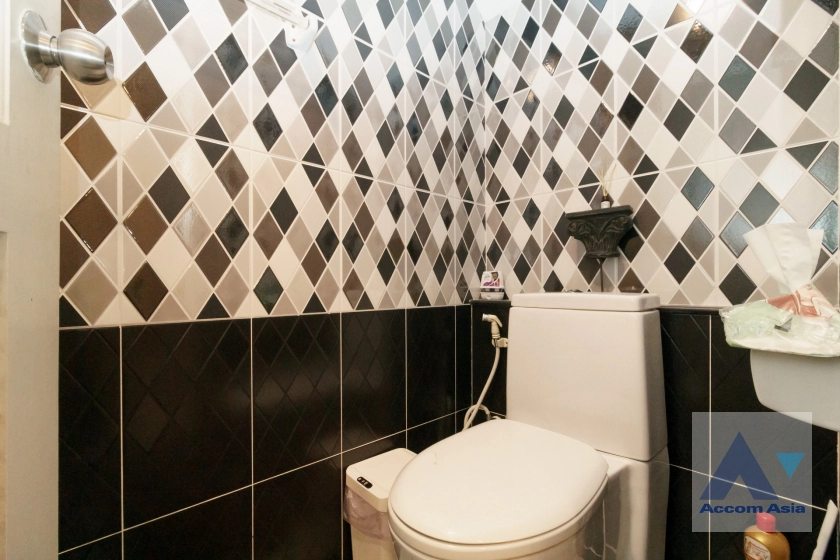 9  4 br Townhouse For Sale in Sukhumvit ,Bangkok BTS Bang Chak at Leon Sukhumvit 62 AA42527