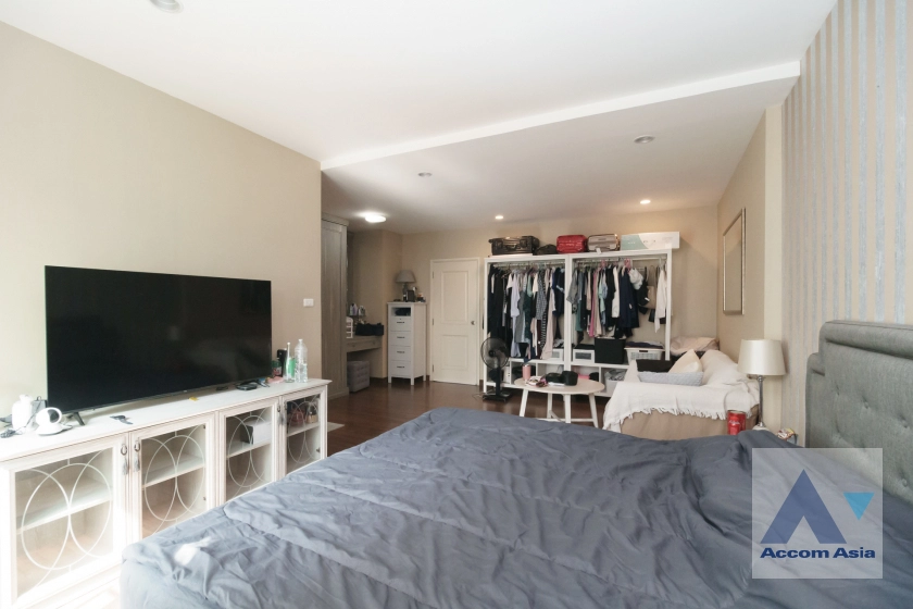 14  4 br Townhouse For Sale in Sukhumvit ,Bangkok BTS Bang Chak at Leon Sukhumvit 62 AA42527