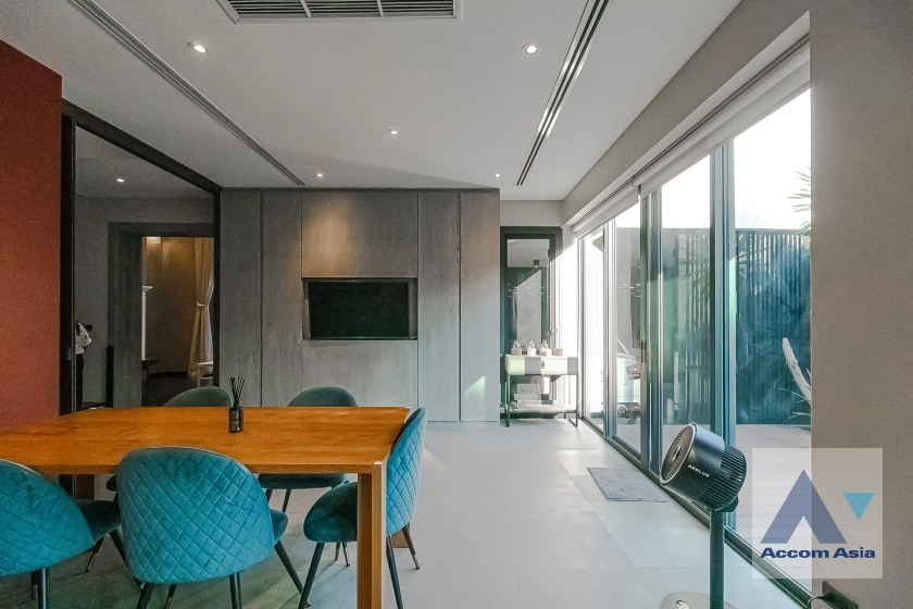 7  4 br House For Rent in Sukhumvit ,Bangkok BTS Ekkamai AA42532