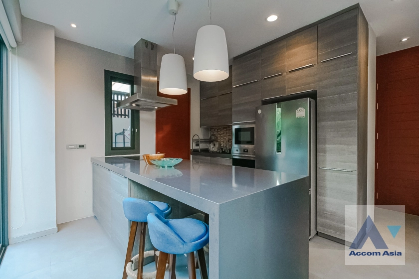 9  4 br House For Rent in Sukhumvit ,Bangkok BTS Ekkamai AA42532