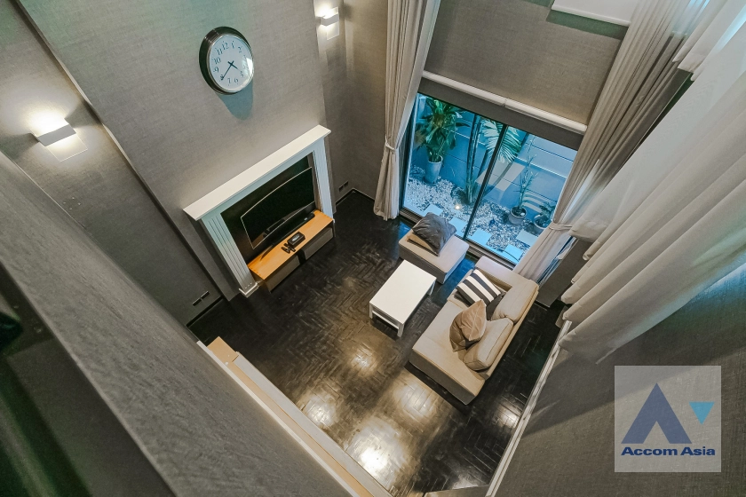 15  4 br House For Rent in Sukhumvit ,Bangkok BTS Ekkamai AA42532