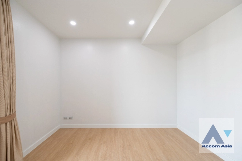 21  2 br Condominium For Sale in Sukhumvit ,Bangkok BTS Nana at The Prime 11 AA42536