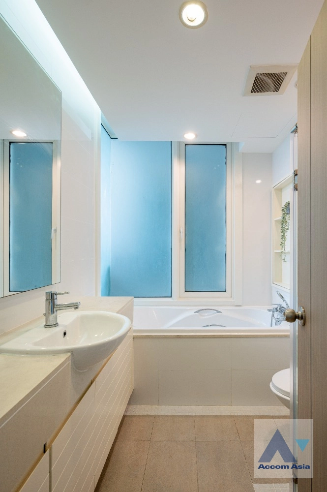 17  1 br Condominium For Sale in Sukhumvit ,Bangkok  at Siri Residence Sukhumvit 24 AA42537