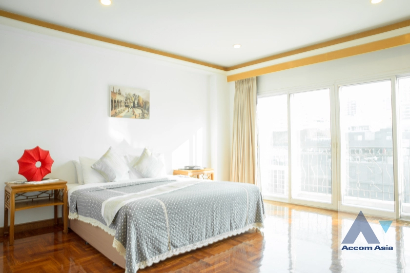 unitPet friendly | Elegant apartment with bright interiors in Sukhumvit (AA42540)