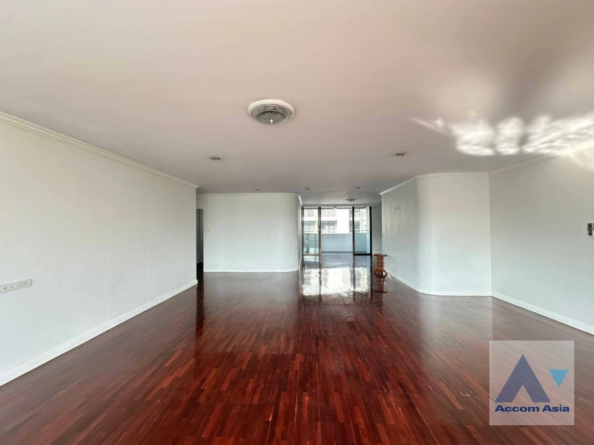 Perfect For A Big Family Apartment  3 Bedroom for Sale & Rent BTS Thong Lo in Sukhumvit Bangkok
