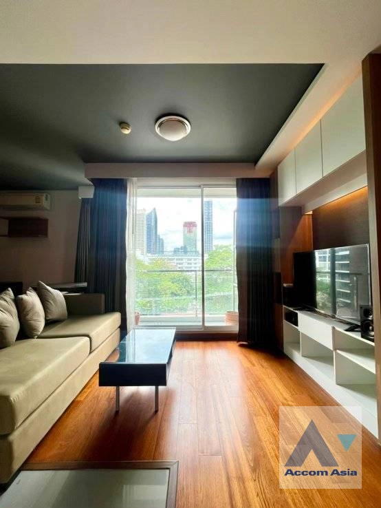 unitFully Furnished | Interlux Premier Sukhumvit 13 - Low Rise Condo - 8-story building
