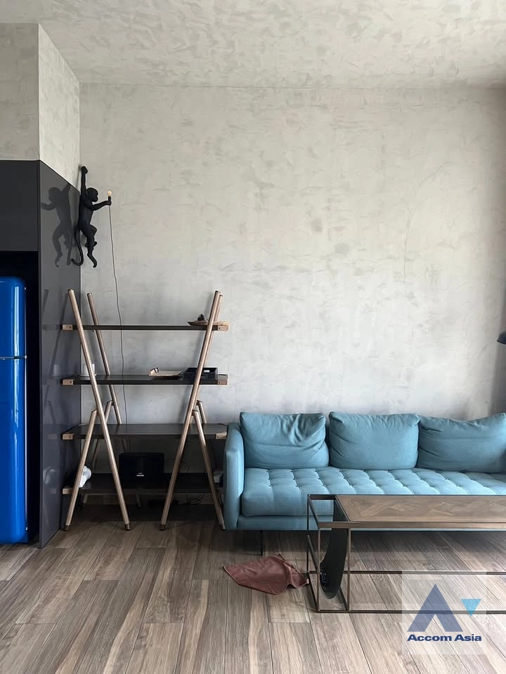 unitFully Furnished, Corner Unit |  2 Bedrooms  Condominium For Rent & Sale in Sukhumvit, Bangkok  near MRT Phetchaburi (AA42585)