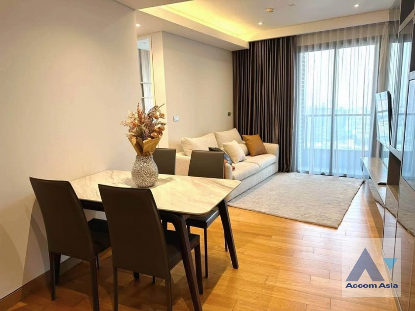 unit 2 Bedrooms  Condominium For Rent in Sukhumvit, Bangkok  near BTS Phrom Phong (AA42587)
