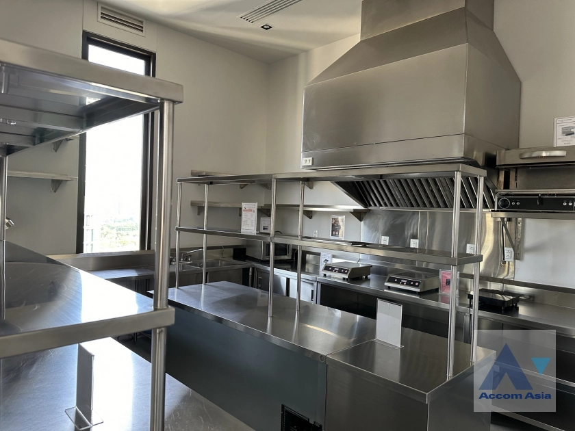 26  2 br Condominium for rent and sale in Ploenchit ,Bangkok BTS Ploenchit at MUNIQ Langsuan AA42591