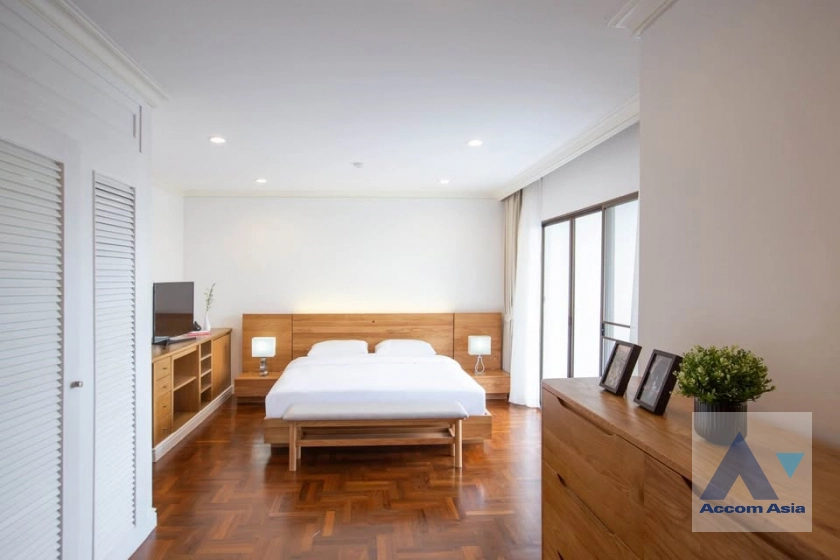 5  3 br Apartment For Rent in Sukhumvit ,Bangkok BTS Phrom Phong at 10 Mins from BTS with Shuttle Bus Service AA42593