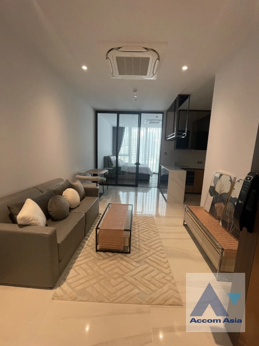 unit 1 Bedroom  Condominium For Rent & Sale in Sathorn, Bangkok  near BTS Chong Nonsi - MRT Lumphini (AA42610)