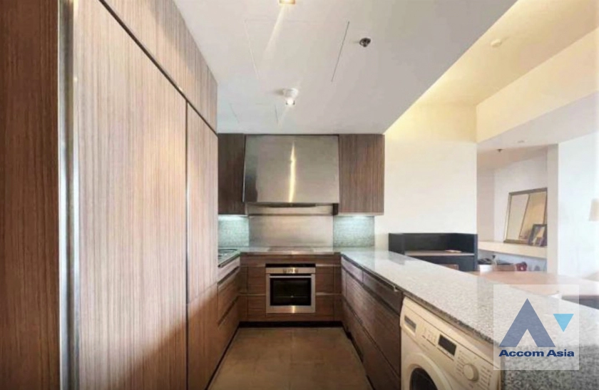 unit 2 Bedrooms  Condominium For Sale in Sathorn, Bangkok  near BTS Chong Nonsi - MRT Lumphini (AA42614)