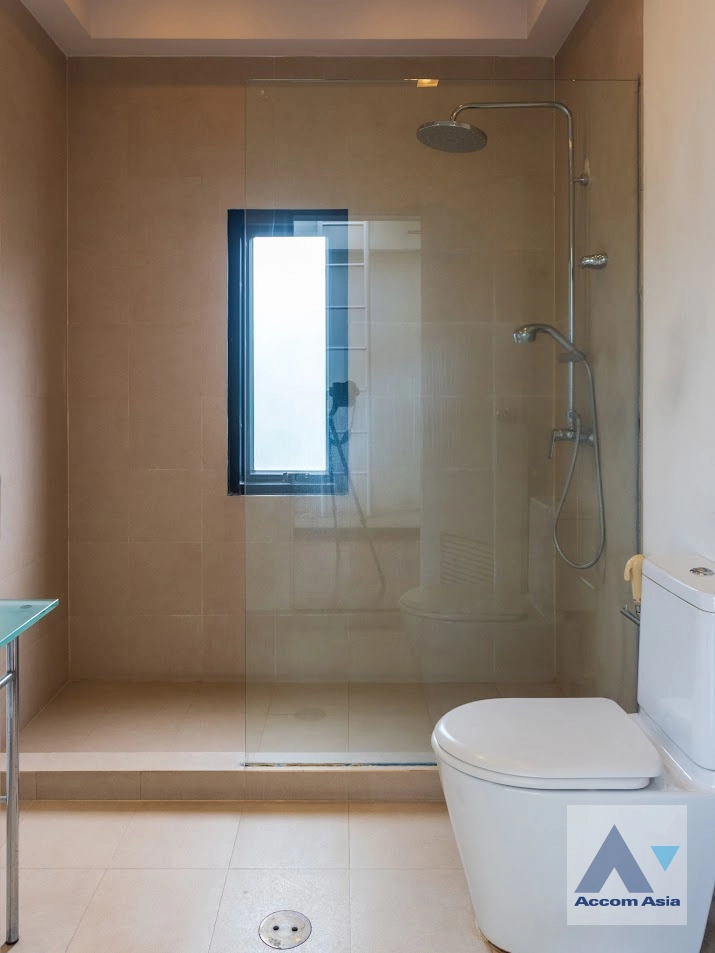 45  4 br House For Rent in Phaholyothin ,Bangkok BTS Ari 45685