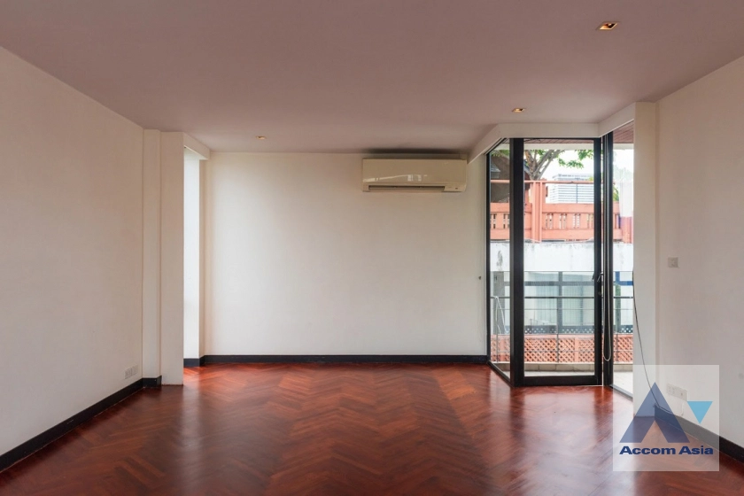 33  4 br House For Rent in Phaholyothin ,Bangkok BTS Ari 45685