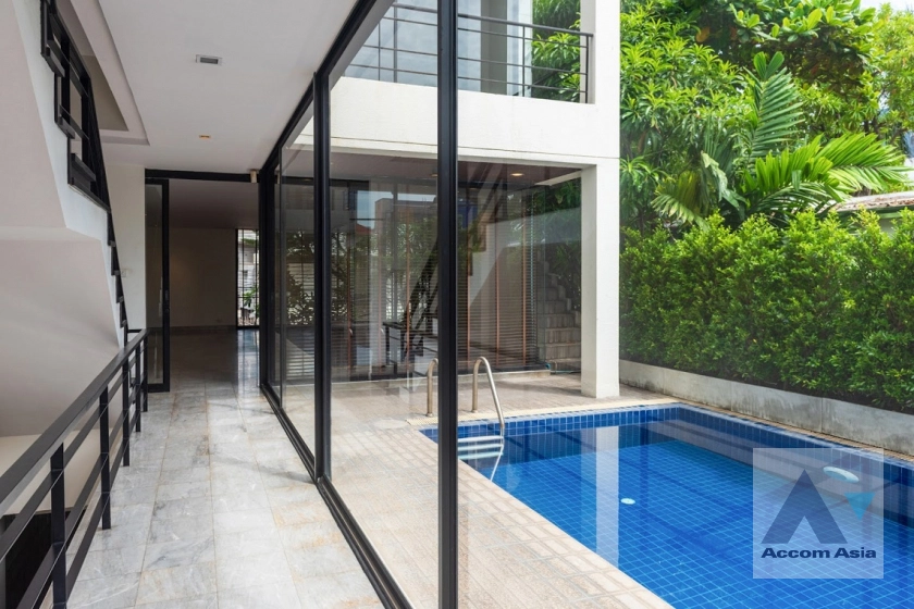 unitHome Office, Partly Furnished, Private Swimming Pool |  4 Bedrooms  House For Rent in Phaholyothin, Bangkok  near BTS Ari (45685)