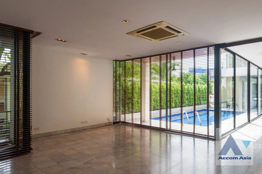 10  4 br House For Rent in Phaholyothin ,Bangkok BTS Ari 45685