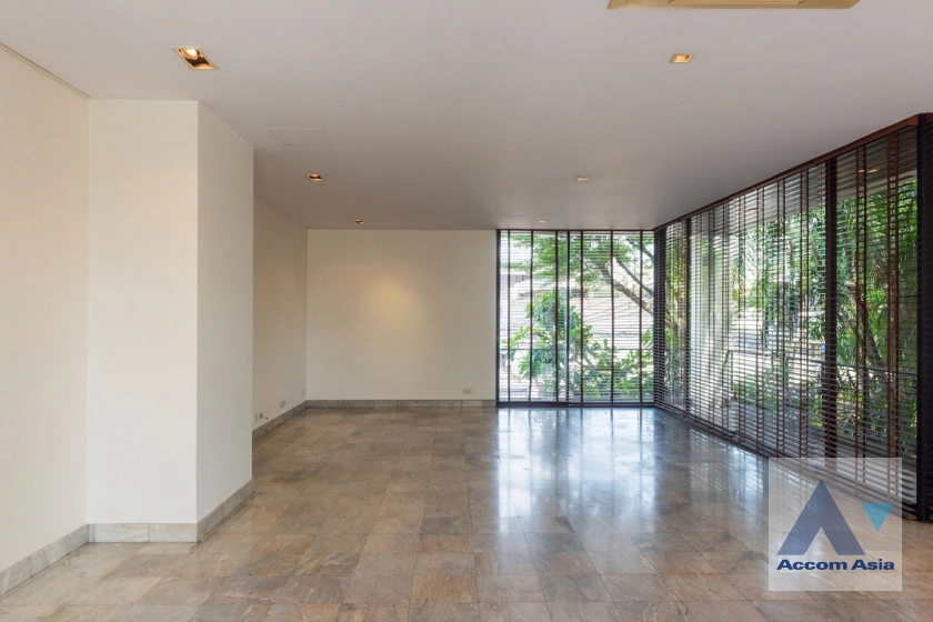 7  4 br House For Rent in Phaholyothin ,Bangkok BTS Ari 45685