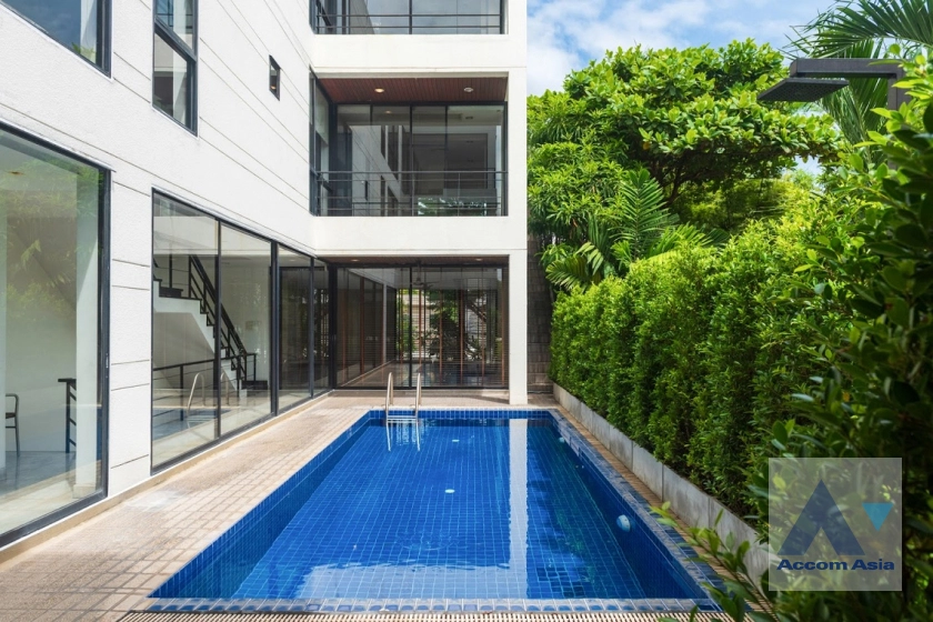 unitHome Office, Partly Furnished, Private Swimming Pool |  4 Bedrooms  House For Rent in Phaholyothin, Bangkok  near BTS Ari (45685)