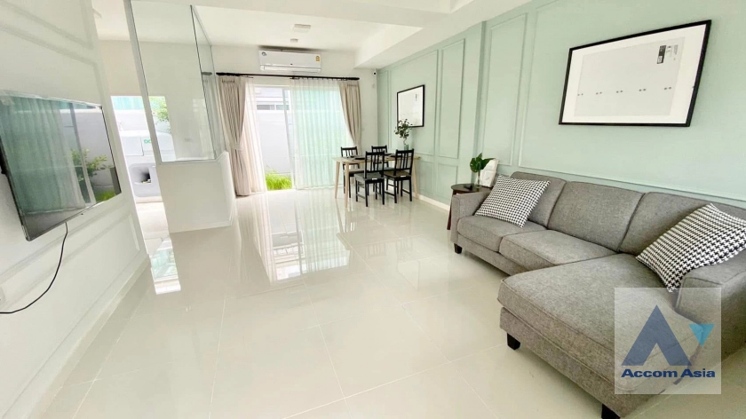 unit 3 Bedrooms  Townhouse For Rent & Sale in Samutprakan, Samutprakan  near BTS Udomsuk (AA42627)