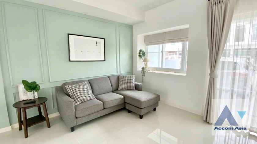 6  3 br Townhouse for rent and sale in Samutprakan ,Samutprakan BTS Udomsuk at Indy Bangna KM.7 AA42627