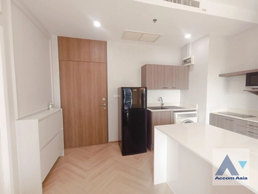 unit 1 Bedroom  Condominium For Rent in Sukhumvit, Bangkok  near BTS Ekkamai (AA42645)