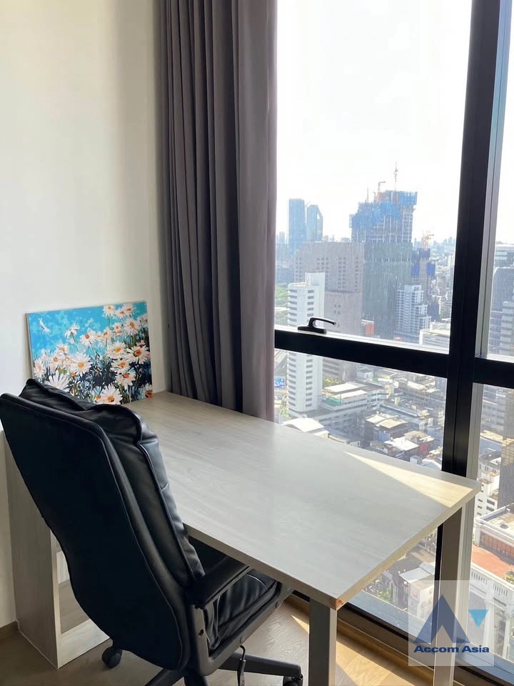 unit 1 Bedroom  Condominium For Rent in Silom, Bangkok  near MRT Sam Yan (AA42647)