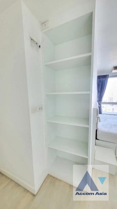 17  2 br Condominium for rent and sale in Sathorn ,Bangkok BRT Thanon Chan at Bangkok Garden Condominium AA42650