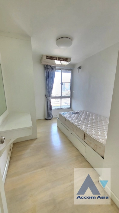 14  2 br Condominium for rent and sale in Sathorn ,Bangkok BRT Thanon Chan at Bangkok Garden Condominium AA42650