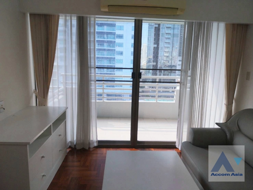 unit 2 Bedrooms  Condominium For Rent in Sukhumvit, Bangkok  near BTS Phrom Phong (AA42651)