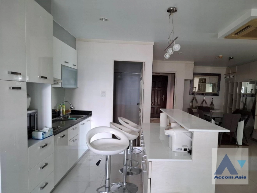 unit 2 Bedrooms  Condominium For Rent in Sukhumvit, Bangkok  near MRT Phetchaburi (AA42655)