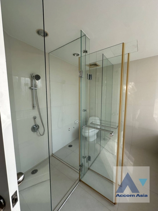 8  4 br Condominium For Rent in Ploenchit ,Bangkok BTS Sala Daeng - MRT Sam Yan at Chamchuri Square Residence AA42658