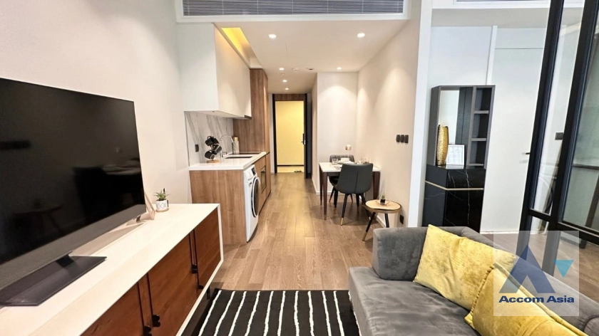 unit 1 Bedroom  Condominium For Rent in Sukhumvit, Bangkok  near BTS Asok - MRT Sukhumvit (AA42659)