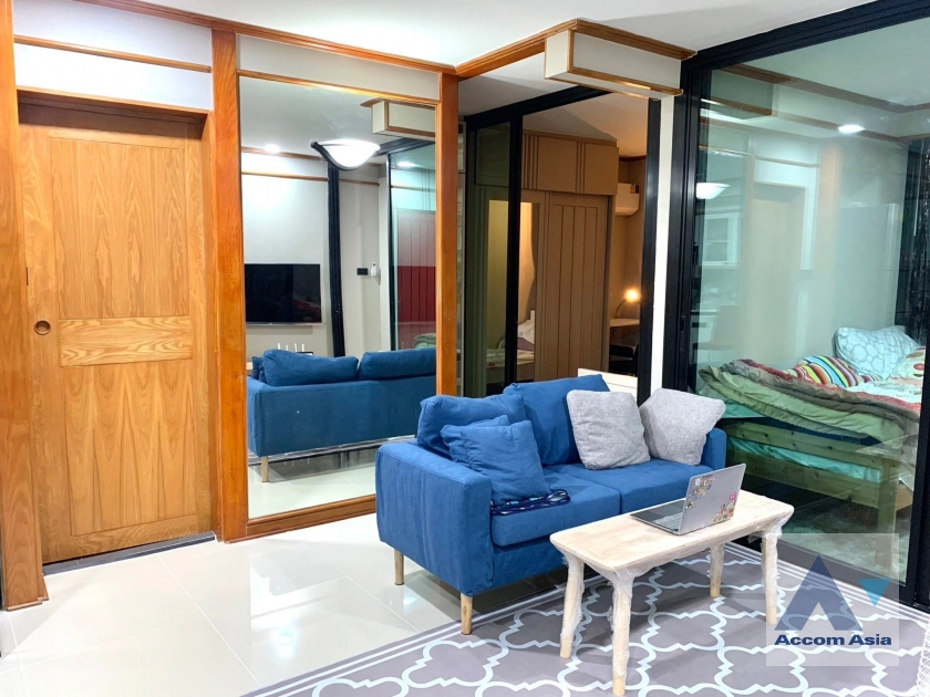 unit 2 Bedrooms  Condominium For Rent & Sale in Sukhumvit, Bangkok  near BTS Asok - MRT Sukhumvit (AA42660)
